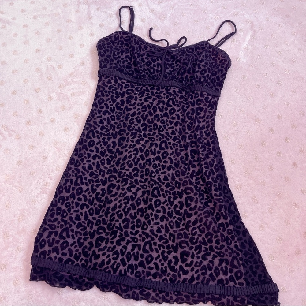 Dolls kill Delia’s pink leopard dress